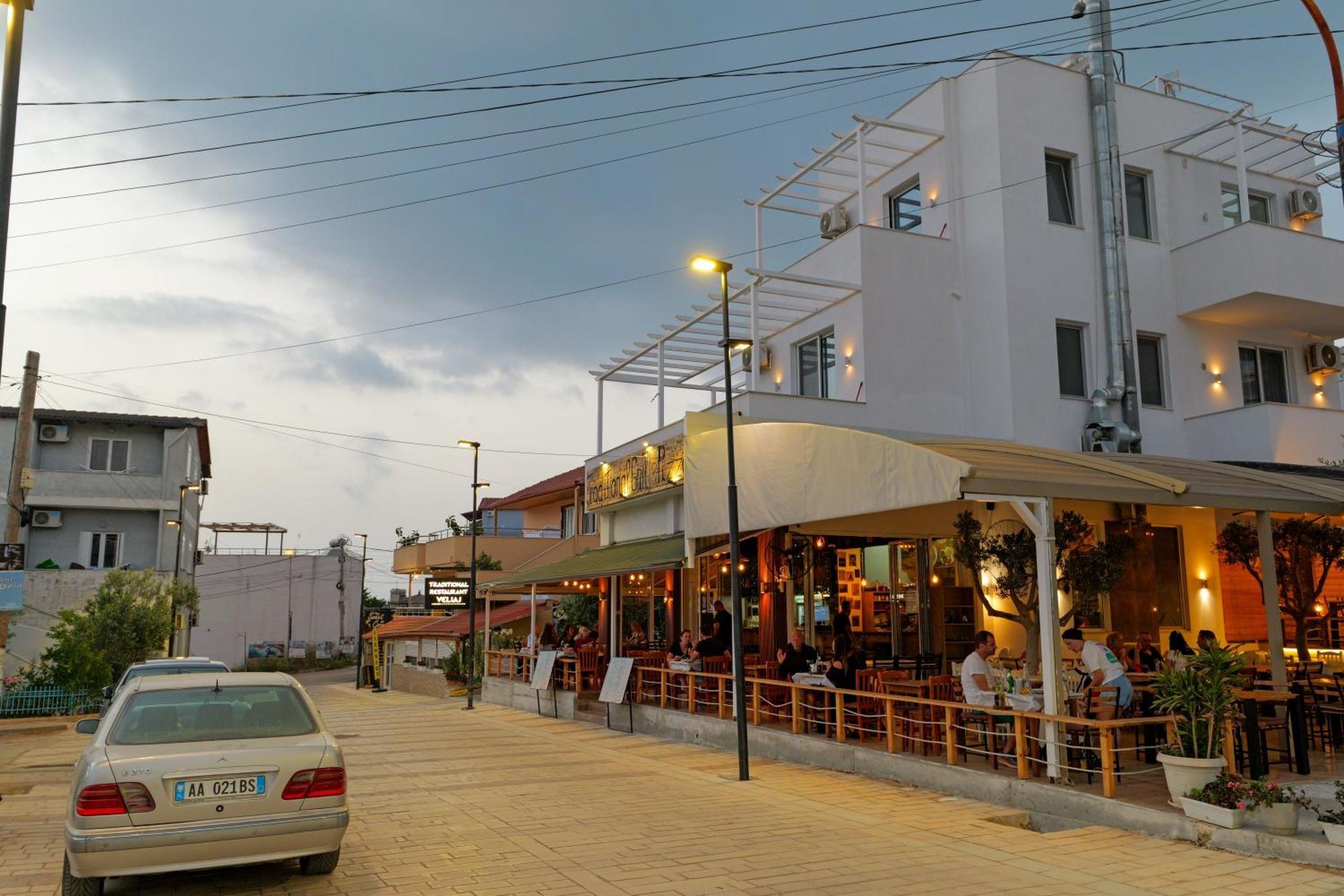 Hotel Veliaj Ksamil Exterior photo