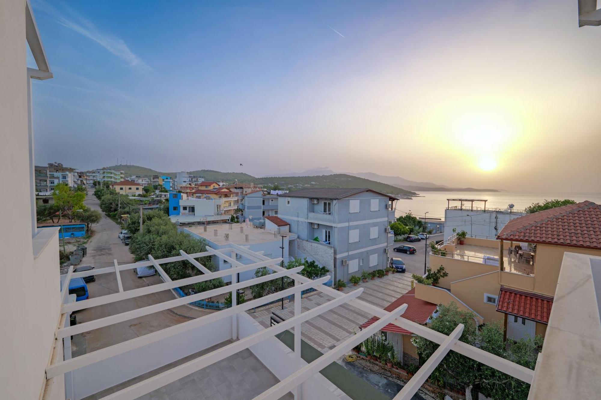 Hotel Veliaj Ksamil Exterior photo