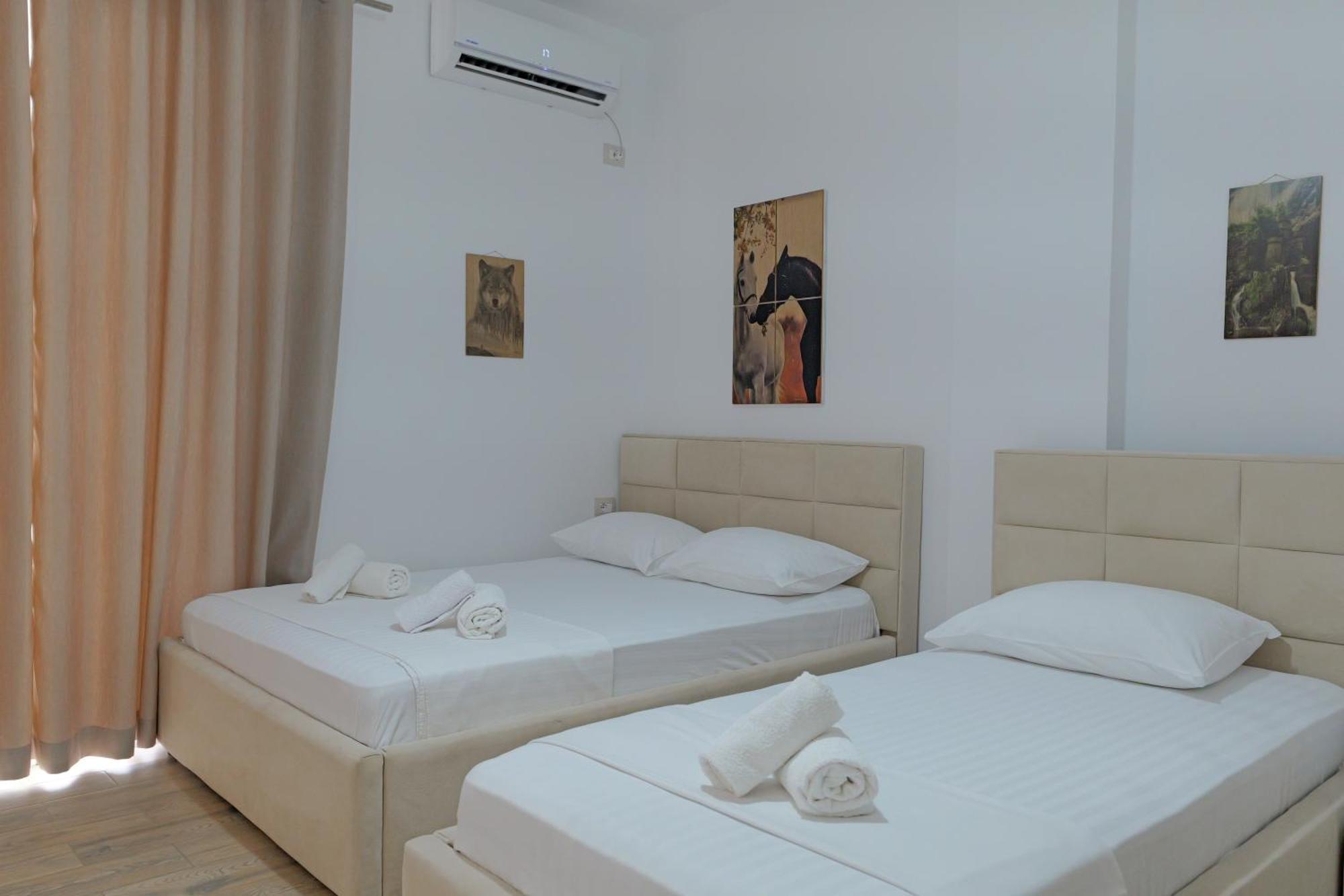 Hotel Veliaj Ksamil Exterior photo